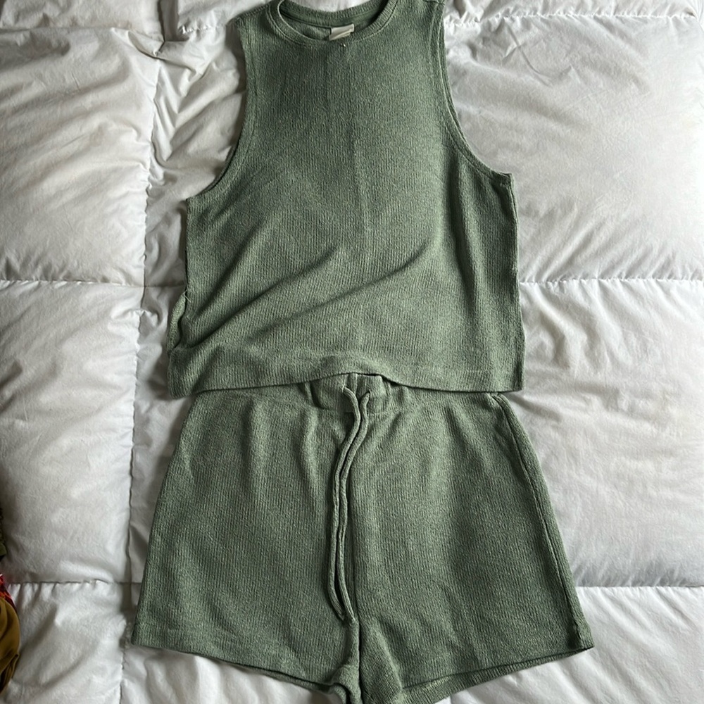 H&M 2 piece shorts & tank set